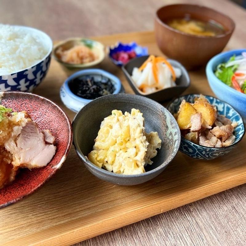 おばんざい定食(酒とめし錦食堂)