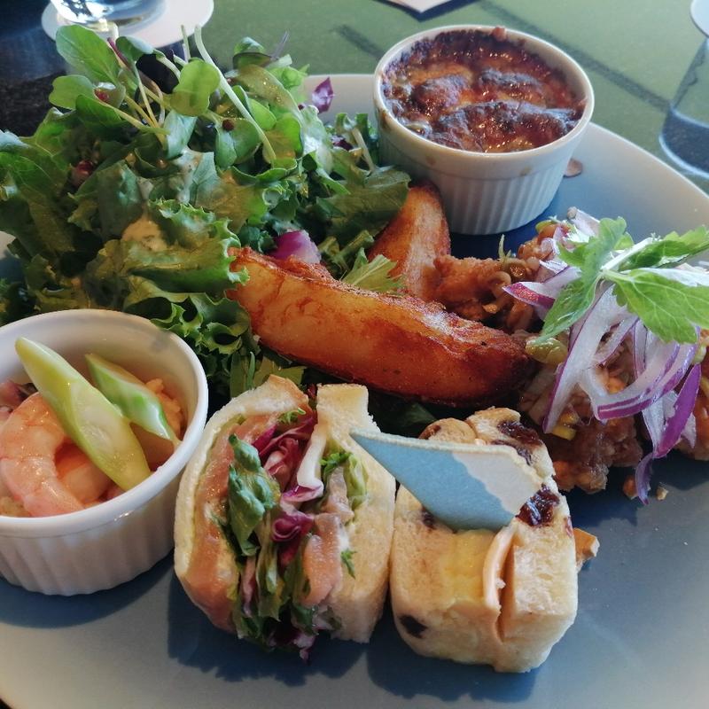 ランチプレート ケーキドリンクセット(日本平ホテルガーデンラウンジ)