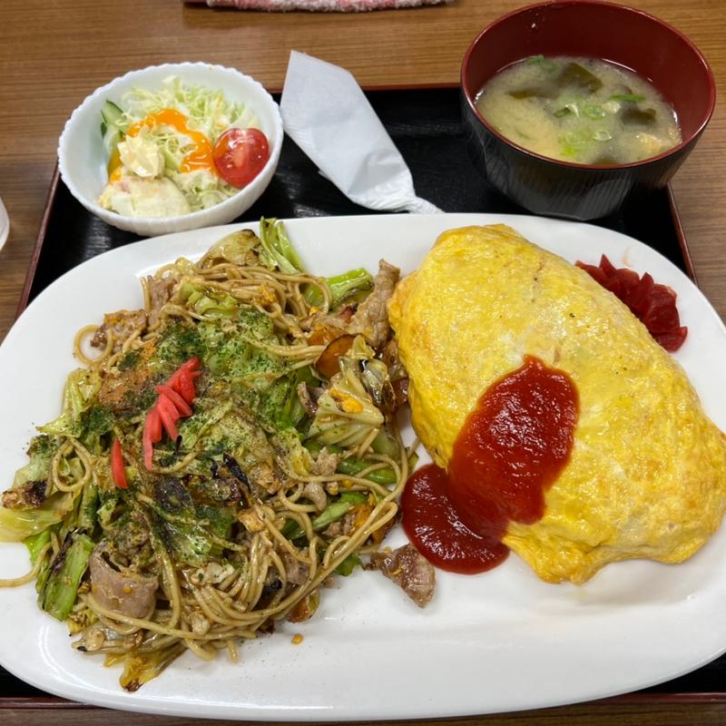 半そばオムライス(お食事処ふみ )