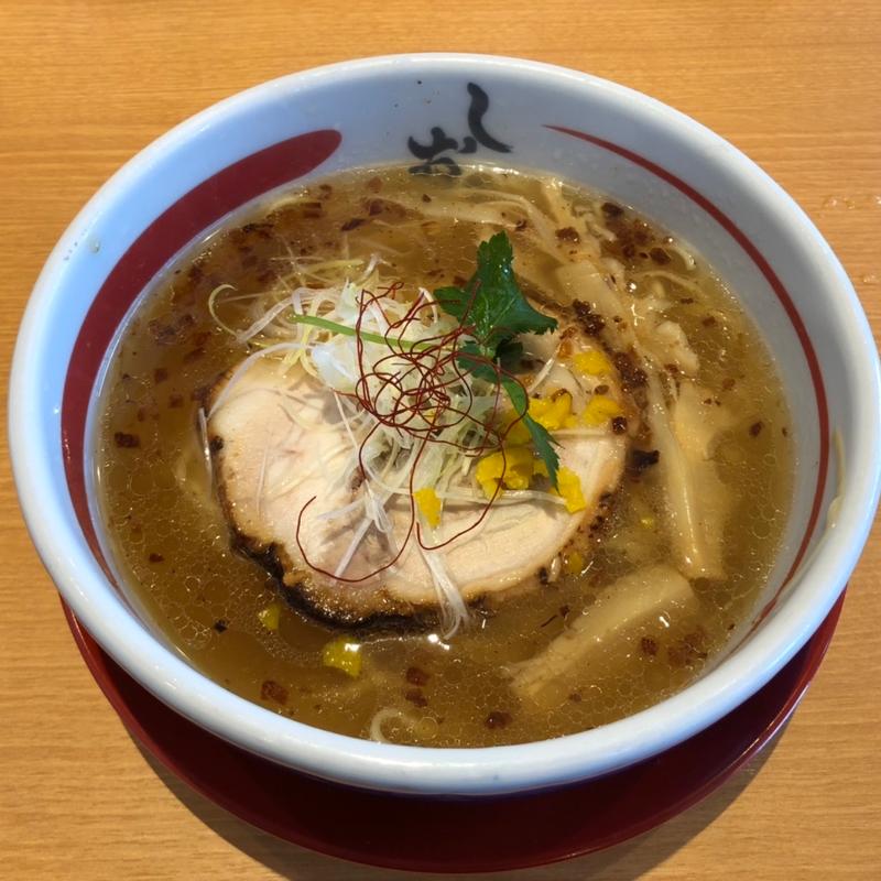 天然塩ラーメン　チャーシュートッピング(大阪塩系ラーメンしおや)