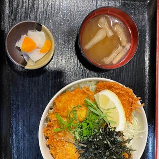 (こぶたや)