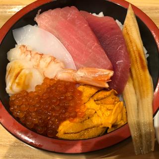 特上海鮮丼(魚楽 )