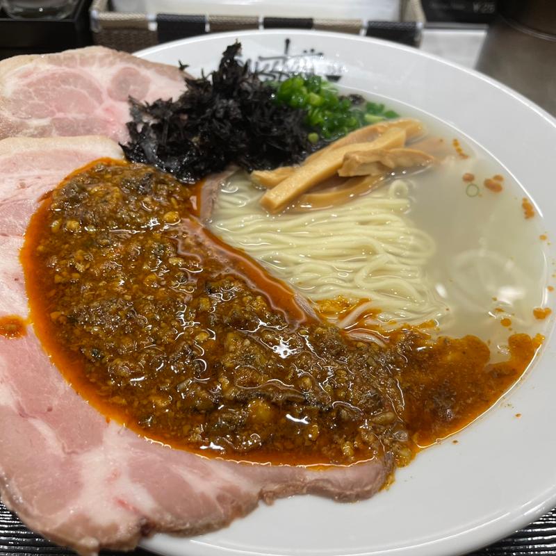 辛牡蠣塩らぁ麺Premiun(Oysstey 日本橋店)