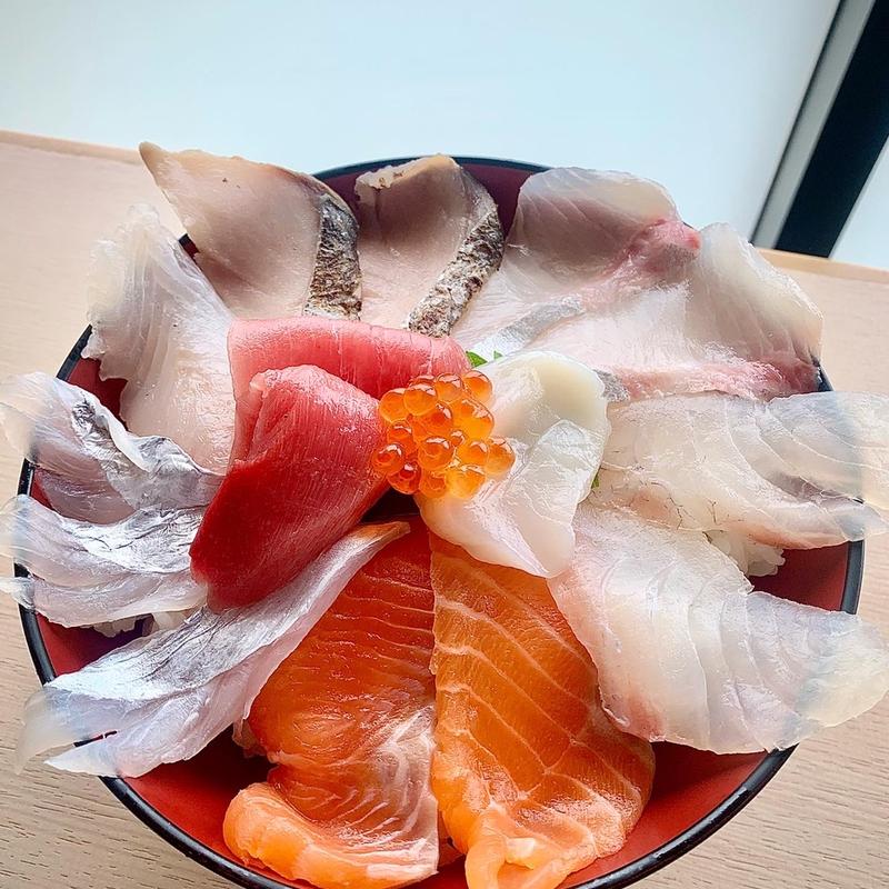 海鮮丼(浜のうたせ)