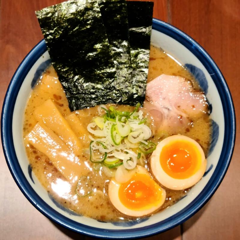 二代目らーめん (めん徳 二代目 つじ田)