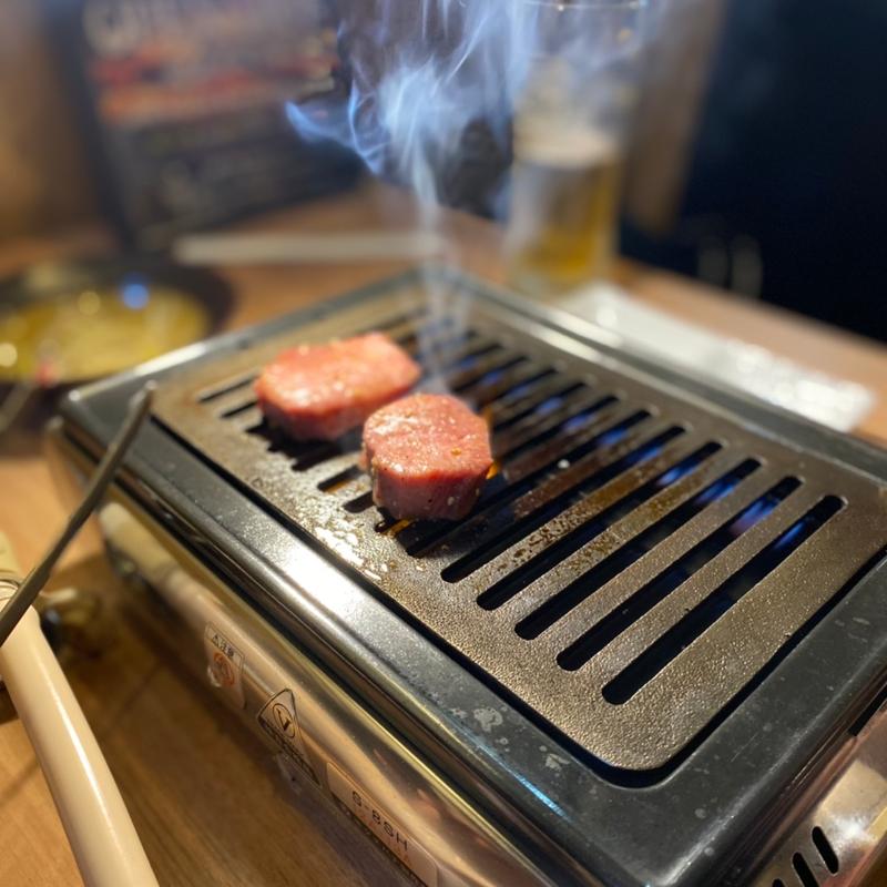 (焼肉　牛猿　NIKUZARU)