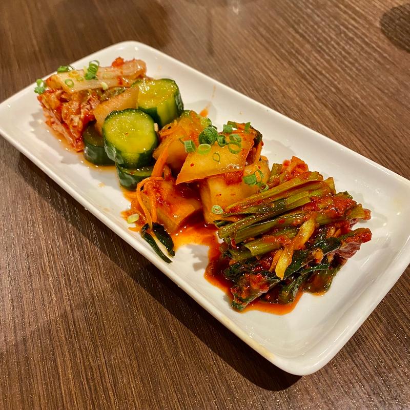 キムチ盛り合わせ(炭火和牛一頭焼肉 錦)