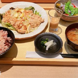 (やよい軒)