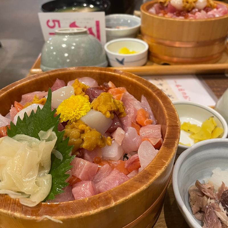 【数量限定人気メニュー】特選海鮮ひつまぶし(沼津かねはち )