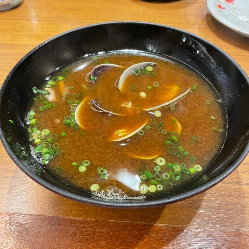 北海道産あさりの赤だし(回転さかなや鮨　魚忠 今池店 （うおちゅう）)