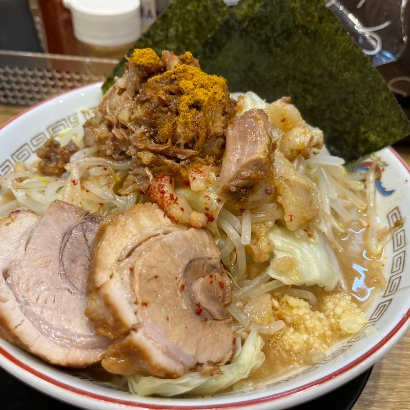 小ラーメン　肉アブラカレー(ラーメン 豚山 南船場店)