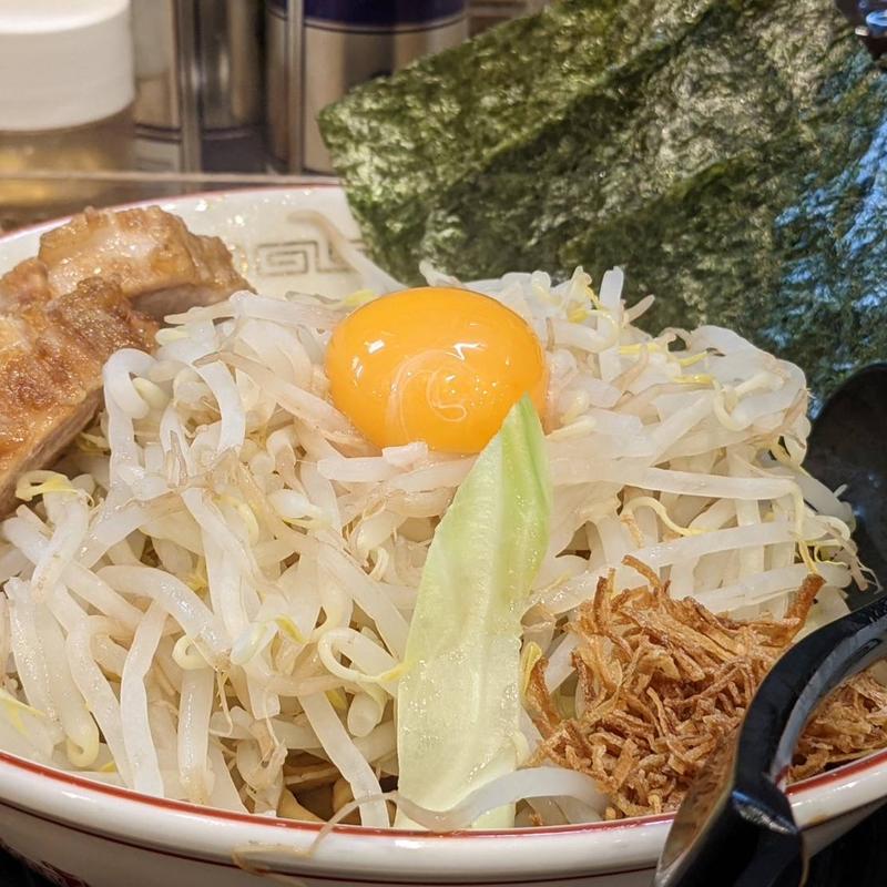 小ラーメン（汁なし）(ラーメン 豚山 南船場店)