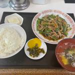 細切りピーマン肉炒め定食(二味ラーメン )