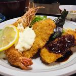 ミックスフライ定食