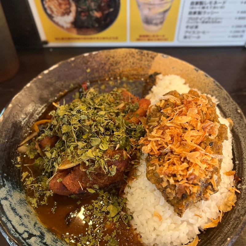 あいがけ　チキンカレー(カレーノトリコ)