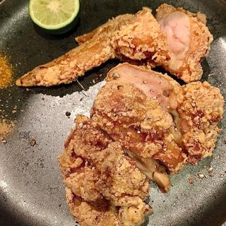 阿波尾鶏にんにく醤油の唐揚げ(NOODLE&BAR SANCHA FUKAMI)