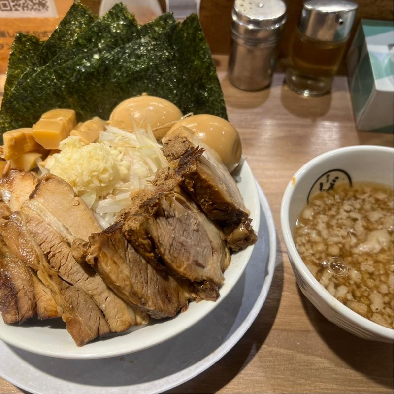 つけ麺　全盛　肉増し(麺屋しずる みよし店)