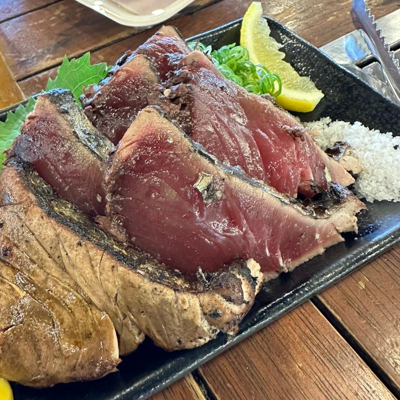 カツオ藁焼き(とれとれ市場南紀白浜「とれとれ横町」)