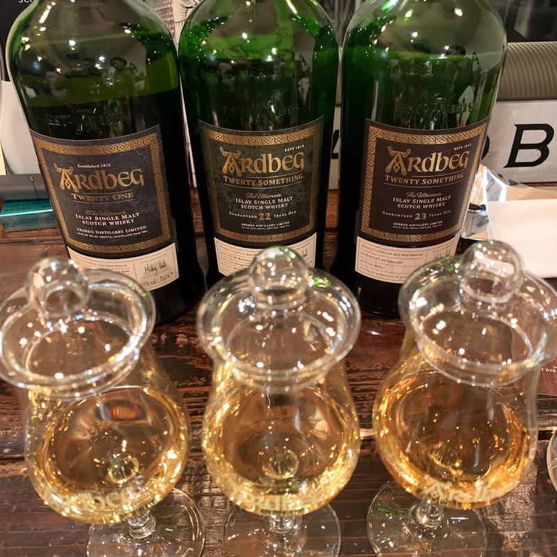 (Ardbeg Highball Bar)