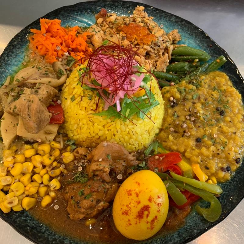 (スパイスカリー銀座半月)