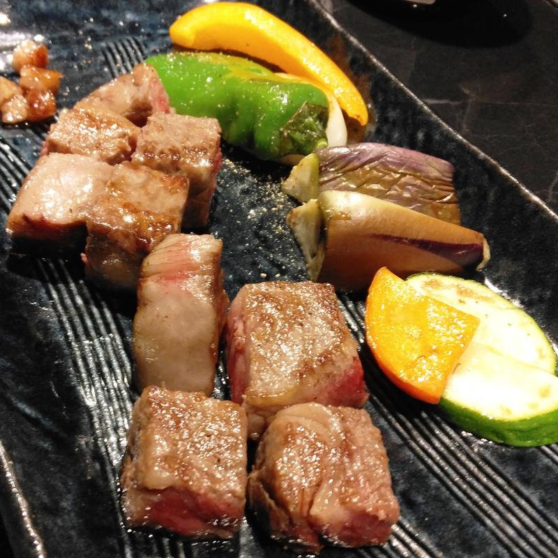 青森県産A5黒毛和牛サーロインの鉄板焼き(鉄板焼き 雪月)