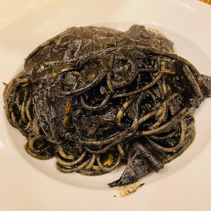 イカスミのスパゲティ (カプリチョーザ御徒町吉池本店ビル店)