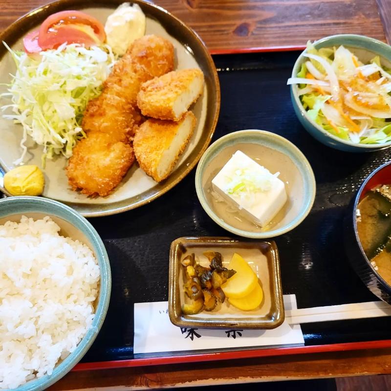 ミックスフライ（いか・コロッケ）定食(いわし料理の店 味楽)