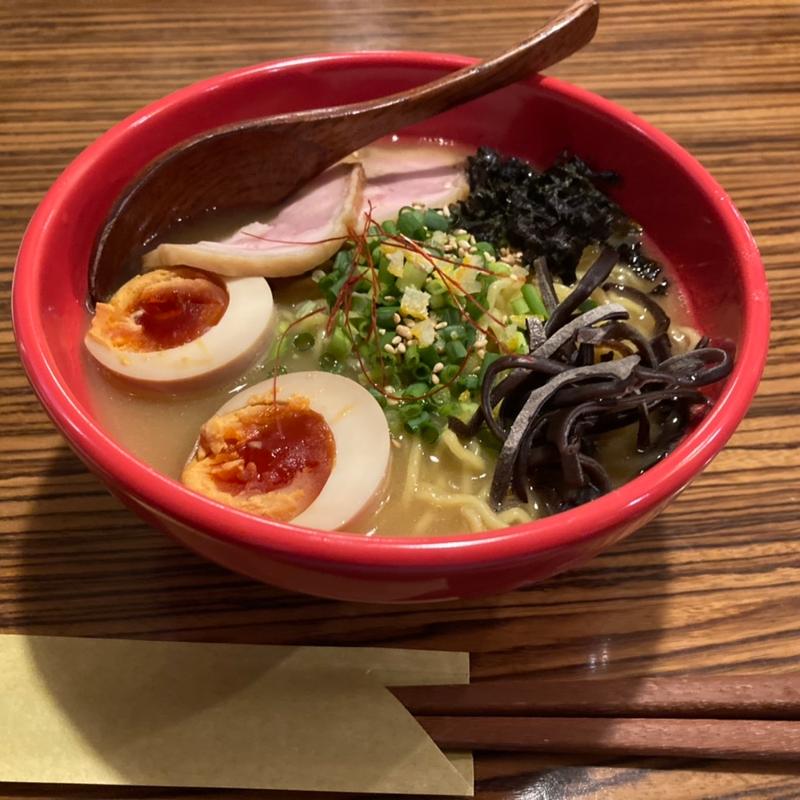 全部載せラーメン(串焼き うどの)