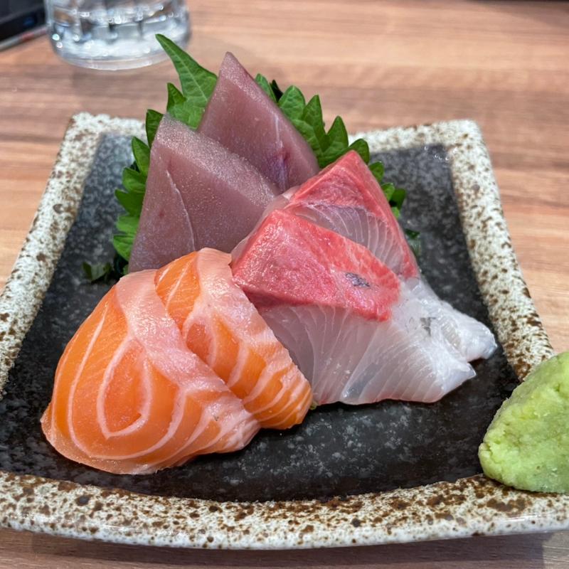 魚河岸刺身盛り(魚河岸酒場 FUKU浜金 KITTE名古屋店)