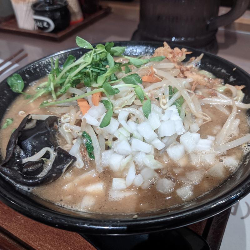 味噌煮干しらぁめん(完熟味噌らぁめん かなで商店)