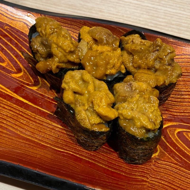ウニ(食べ放題100種)(きづなすし 秋葉原店)