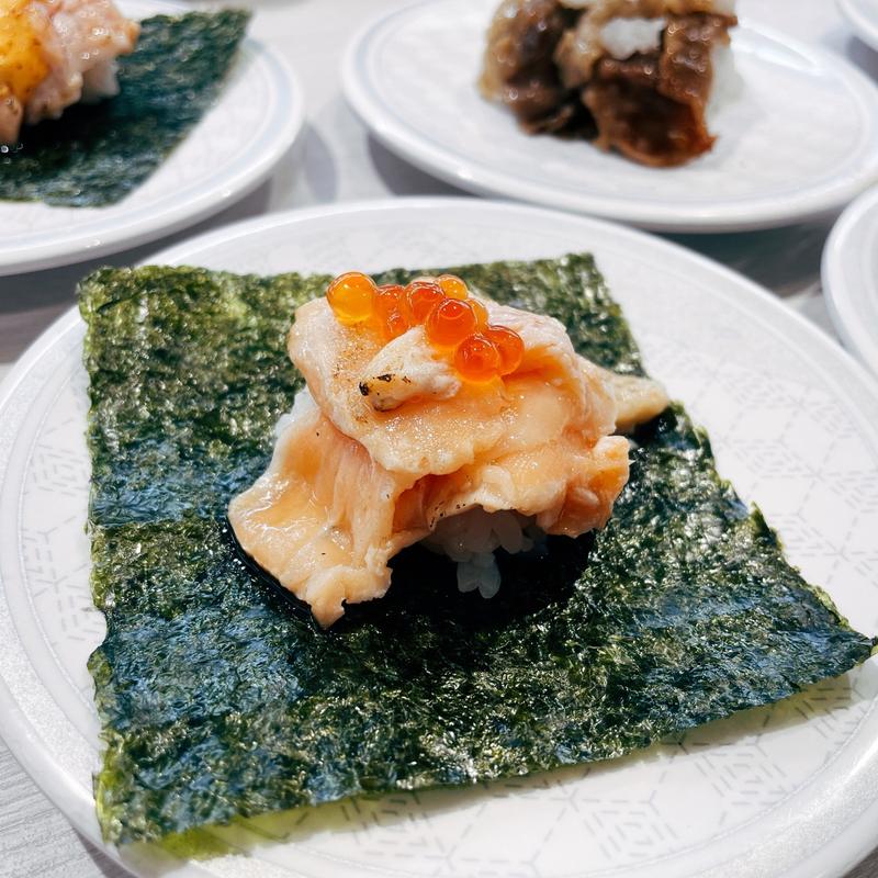 炙りとろサーモンつつみ(はま寿司 蒲田駅西口店)