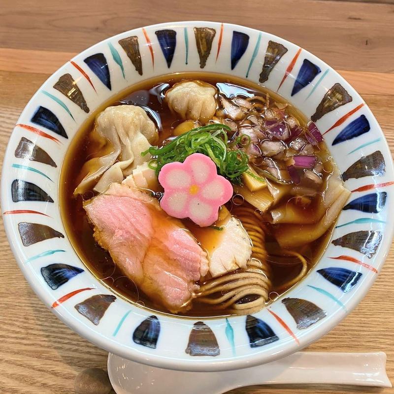 淡麗わんたんえびそば 醤(えびそば 緋彩)