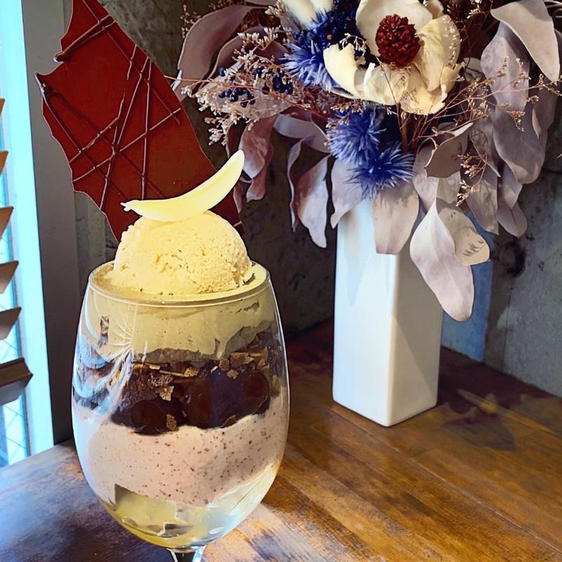 栗とほうじ茶のパフェ(パティスリー タツヒトサトイ（patisserie TATSUHITO SATOI）)