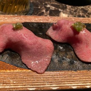 常陸牛サーロインの炙り寿司　五貫(西新宿 WA－DINNER き)