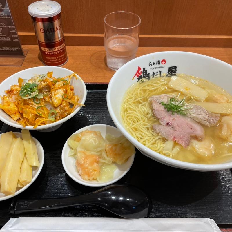 海老塩ワンタン麺＋海老ワンタン＋メンマピリ辛ねぎチャーシュー丼(らぁ麺 鶏だし屋)