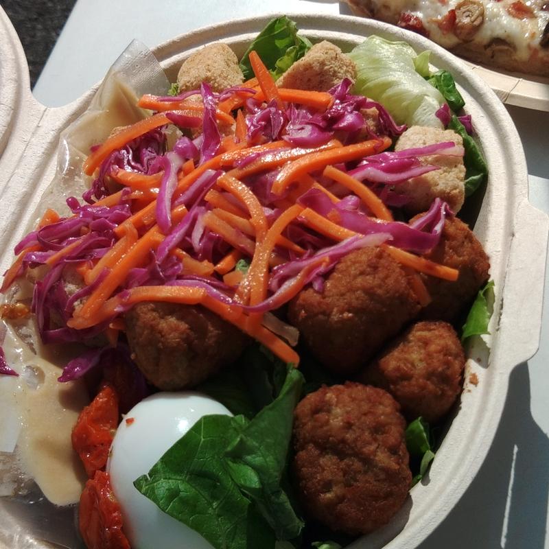 チキンボールサラダ(コストコホールセール　 新三郷店　ベーカリー （COSTCO）)