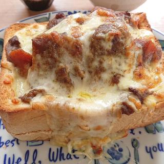 カレーパングラタン(LUNAcafe)