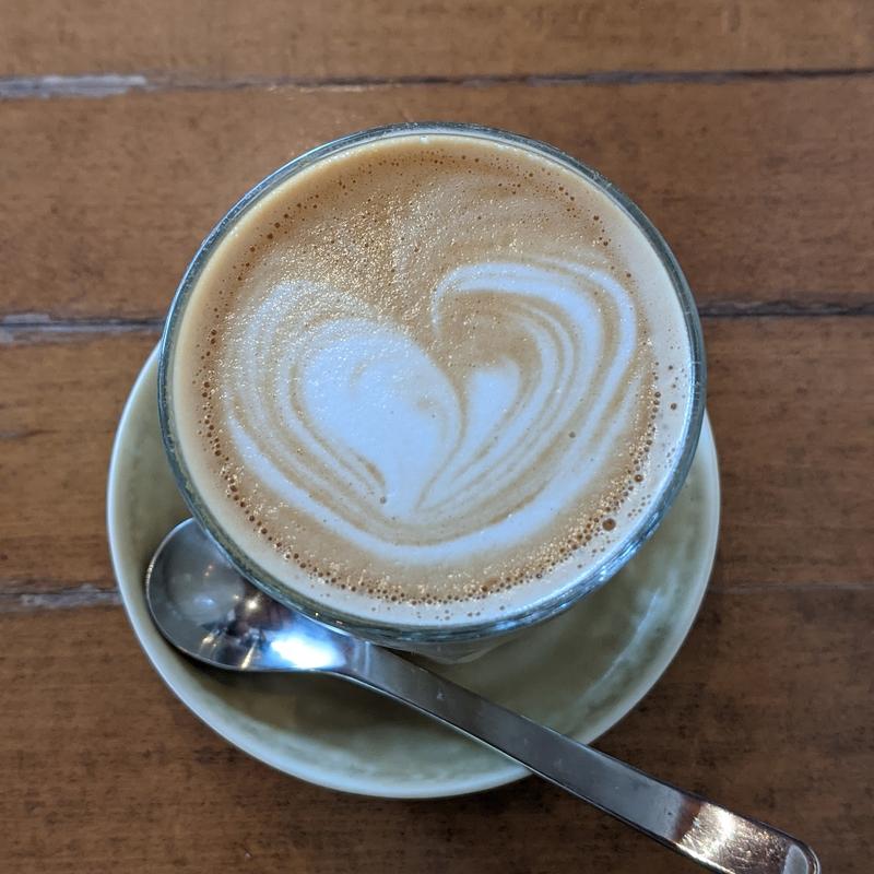 カフェラテ(オニバスコーヒー 中目黒)