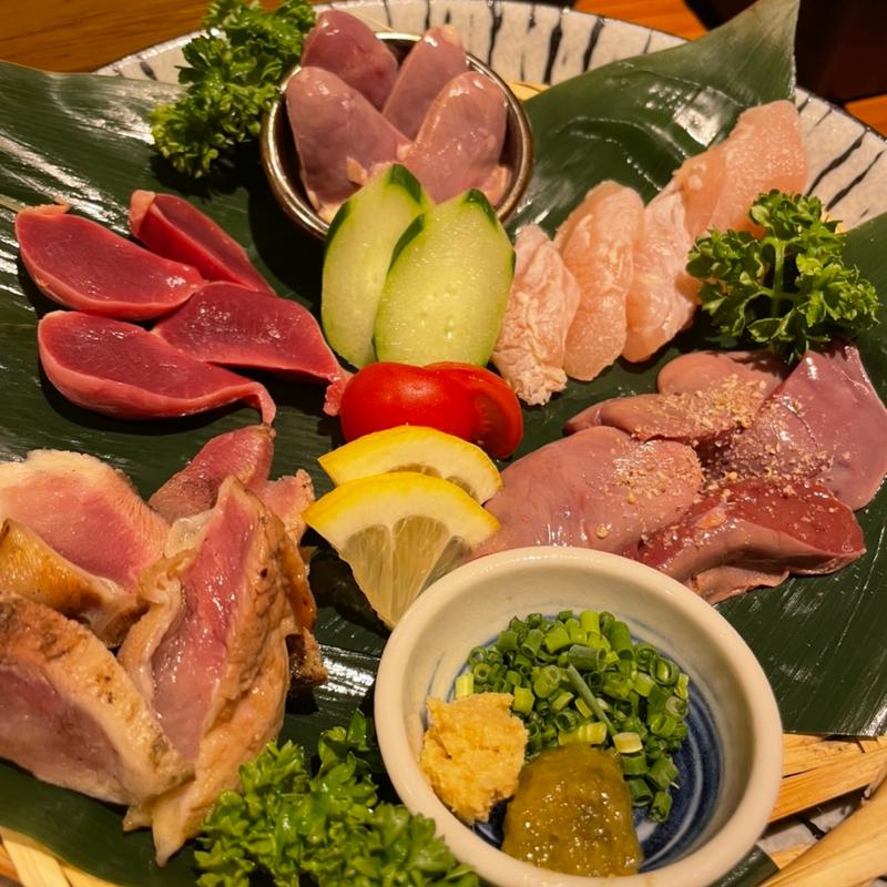 鳥刺し盛り合わせ(一まる )