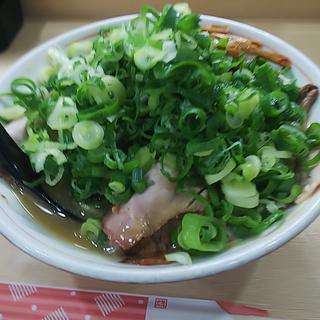 純濃厚ラーメン(並)+ネギﾄｯﾋﾟﾝｸﾞ(らーめんや亜喜英 （あきひで）)