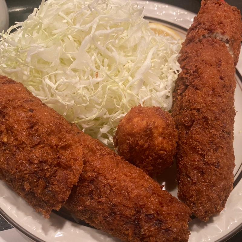 メンチカツ定食(西麻布 三河屋)