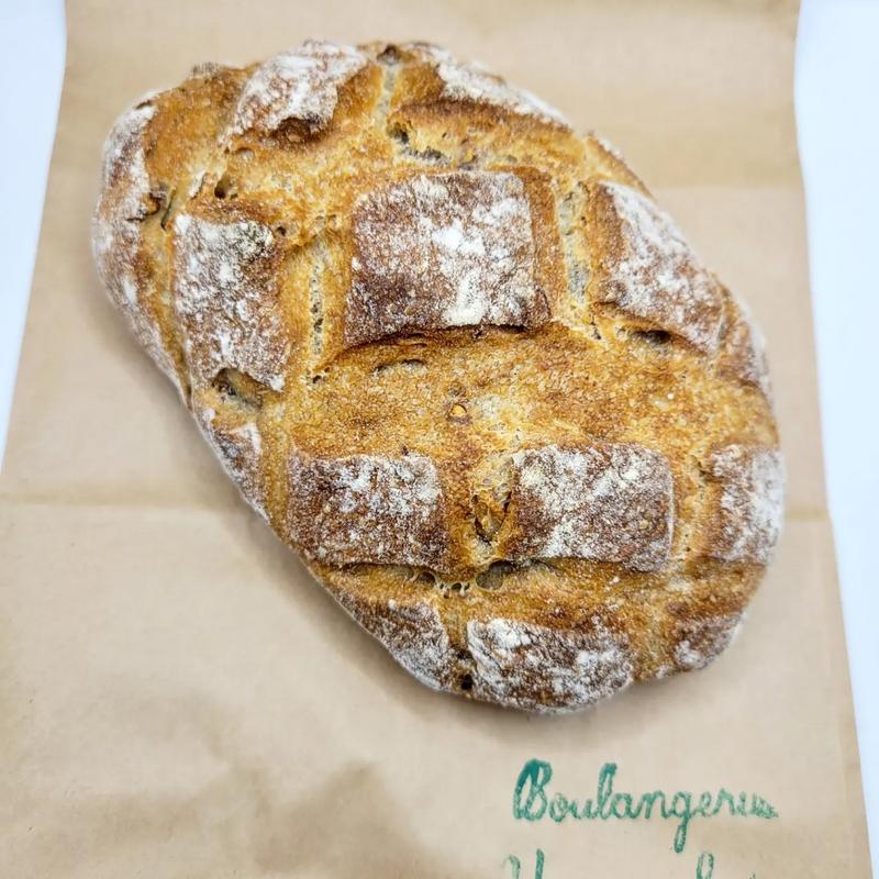 くるみのカンパーニュ(ブーランジェリー　ヤマシタ)