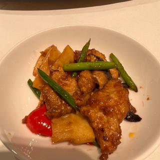 豚肉の辛子炒め　花椒風味(中国料理東天紅 上野店)