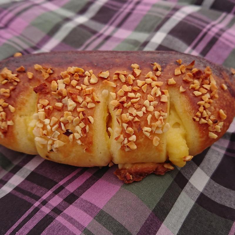 クリーム入りブリオッシュ(レロア （Les Rois）)