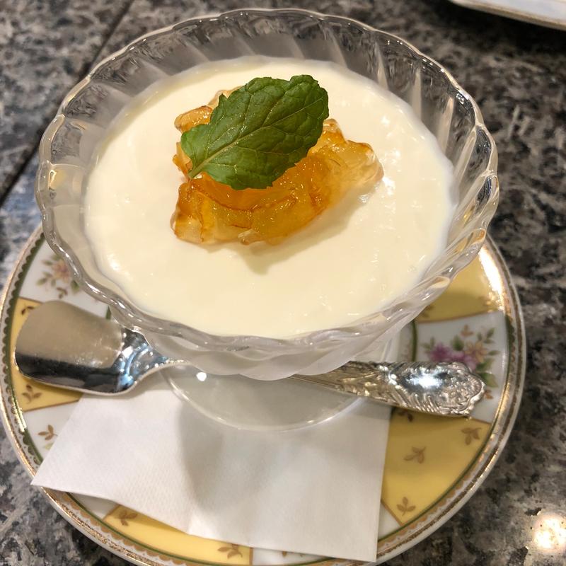 レアチーズケーキ(珈琲店トップ東急本店)