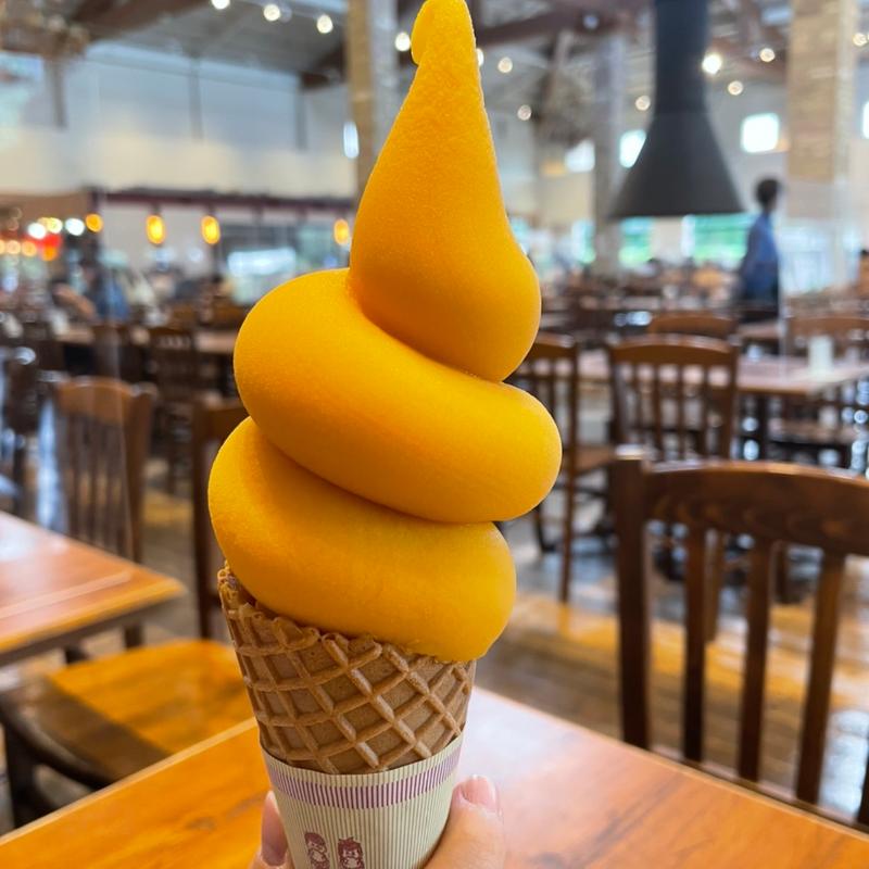 マンゴーソフトクリーム(クレージークレープス 御殿場店プレミアム・アウトレット店 （Crazy Crapes）)