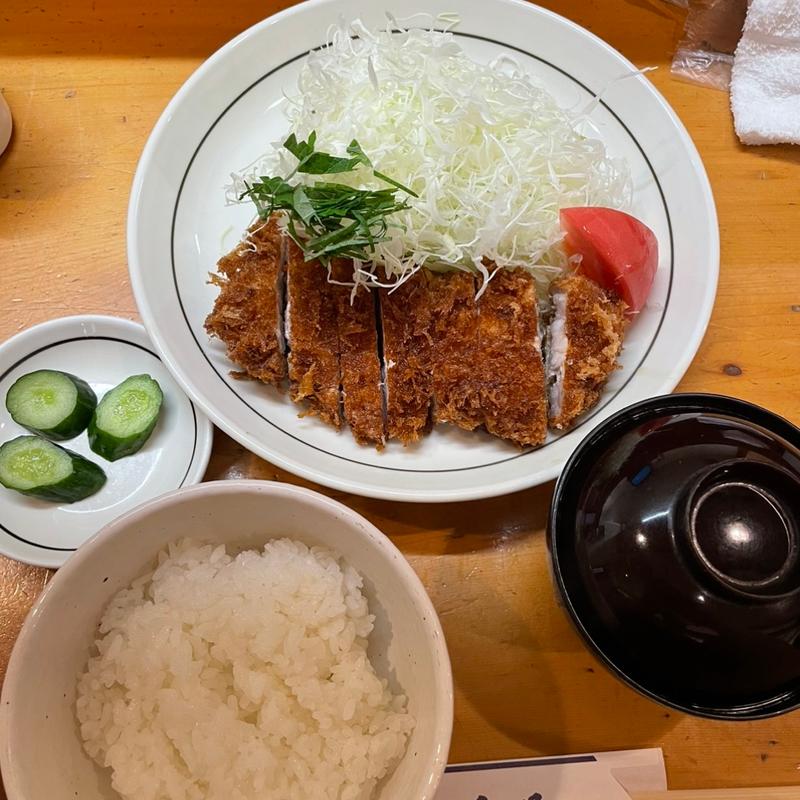 ロースカツ定食(秀膳)