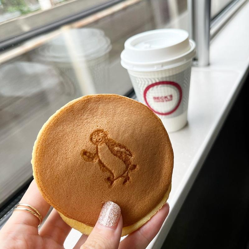 Suicaのペンギンサンドパンケーキ チョコレート(コロンバン 東京駅グランスタ店)