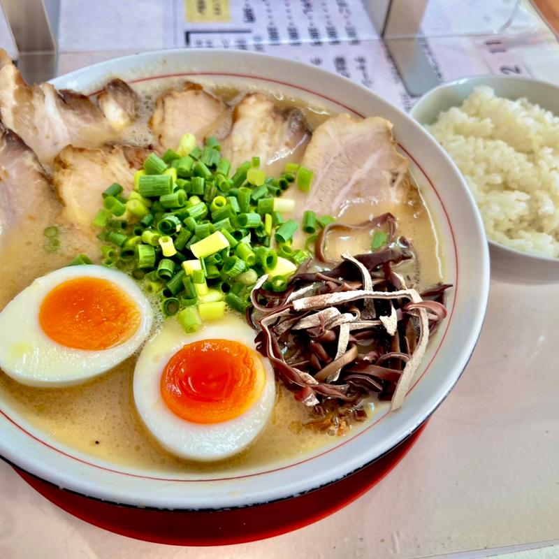 (本場博多とんこつらーめん いっぽし)